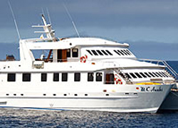 Anahi - Galapagos Cruise