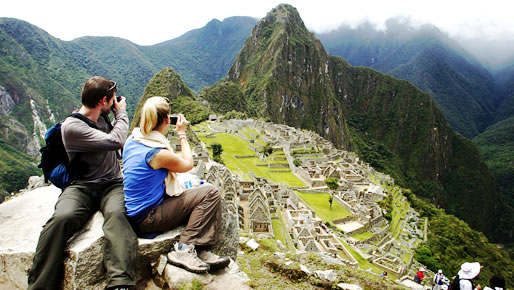 Galapagos cruise - Christmas in Machu Picchu Tour